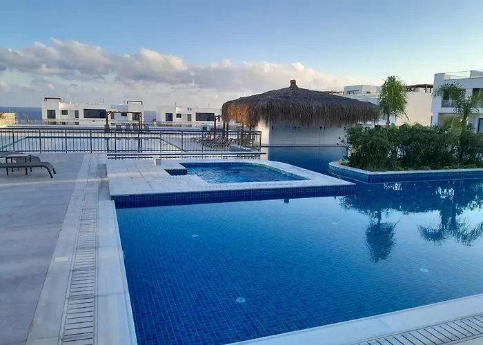 Dejablue Penthouse *